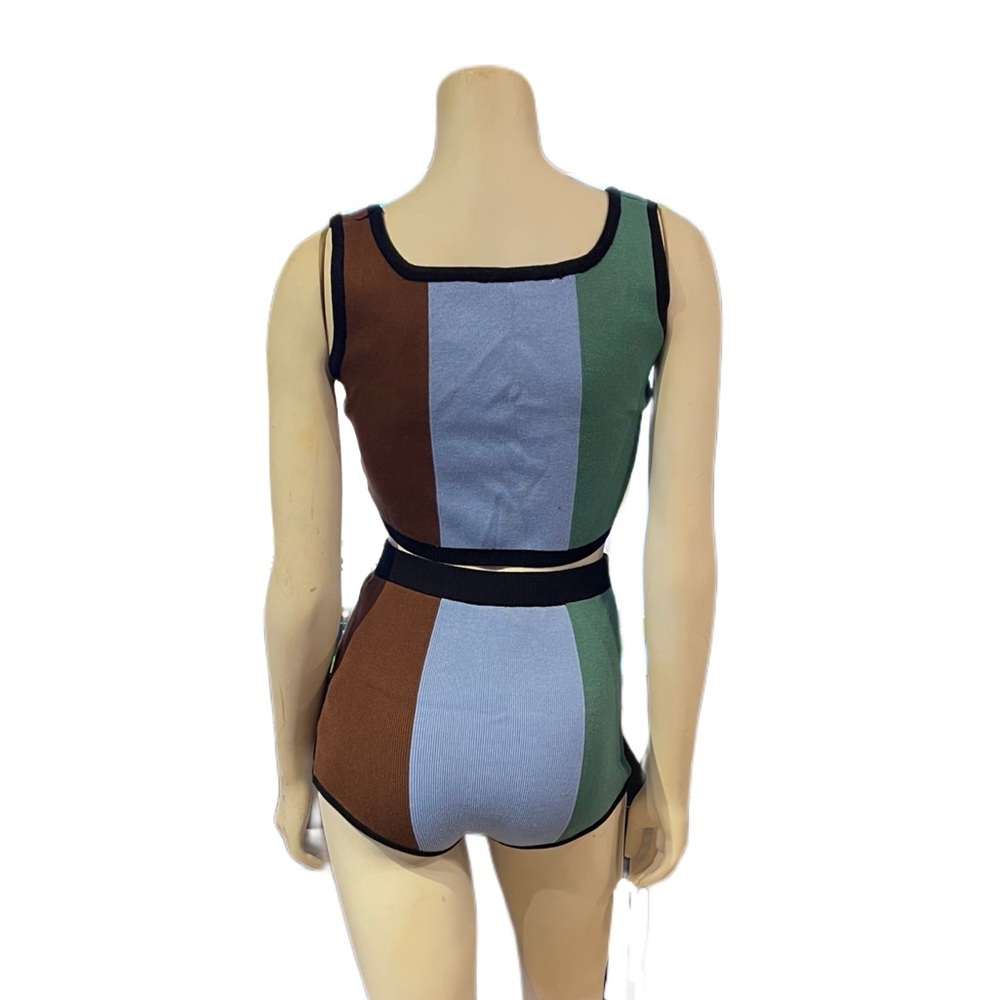 Colorblock Short Set - Picture 9 of 9